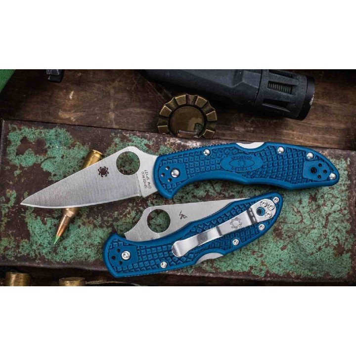 Couteau Spyderco Delica 4 Manche FRN Bleu Cobalt Lame Acier CPM SPY27 Lockback Made in Japan SC11PCBL - Livraison Gratuite