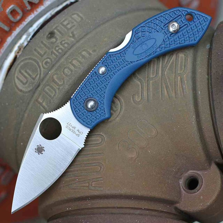 Couteau Spyderco Dragonfly 2 Cobalt Manche FRN Bleu Lame Acier CPM SPY27 Lockback Made Japan SC28PCBL2 - Livraison Gratuite