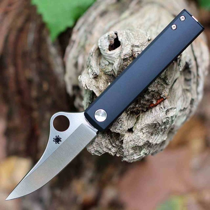 Couteau Spyderco Essenza Manche Aluminium Lame Acier N690Co Linerlock Made in Italy SC272ALBKP - Livraison Gratuite
