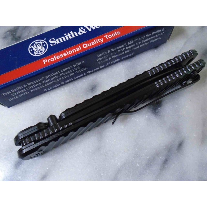 Couteau Smith&Wesson Executive Lame Dague Acier 7Cr13 Noire Manche Alu Linerlock Clip SW1227056 - Livraison Gratuite