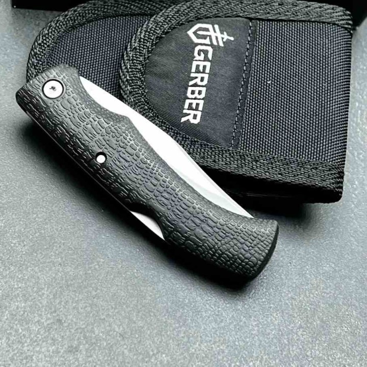 Couteau Gerber GatorMate Lame Clip Point Acier 440 Manche Kraton Etui Nylon USA Lockback G6151G - Livraison Gratuite
