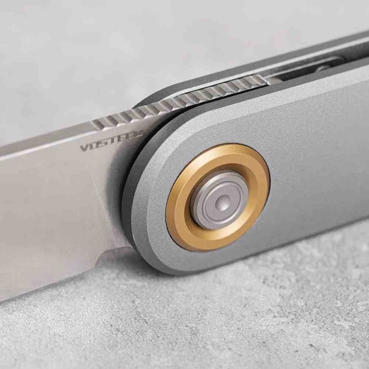 Couteau Vosteed Corgi V Vanchor Lock Lame Drop Point Acier 14C28N Manche Alu Gris EDC VOSA3703 - Livraison Gratuite