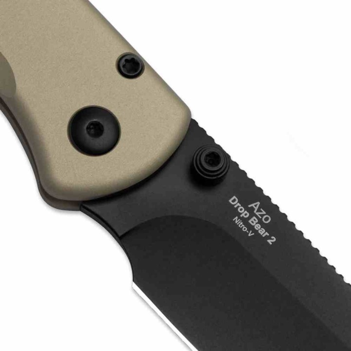 Couteau Kizer Azo Drop Bear 2 Lame Acier Nitro-V Black Manche Alu Tan Button Liner Lock KIV36192CD1 - Livraison Gratuite