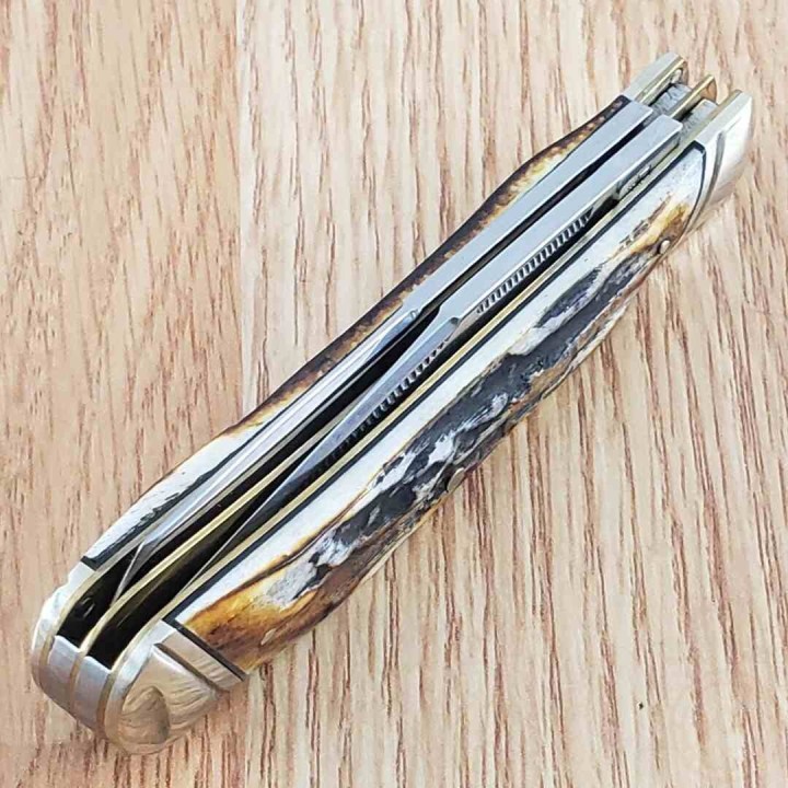 Couteau Rough Ryder Trapper Cinnamon Bone Stag 2 Lames Acier Carbone Poignée Os Cerfé Slipjoint RR2420 - Livraison Gratuite