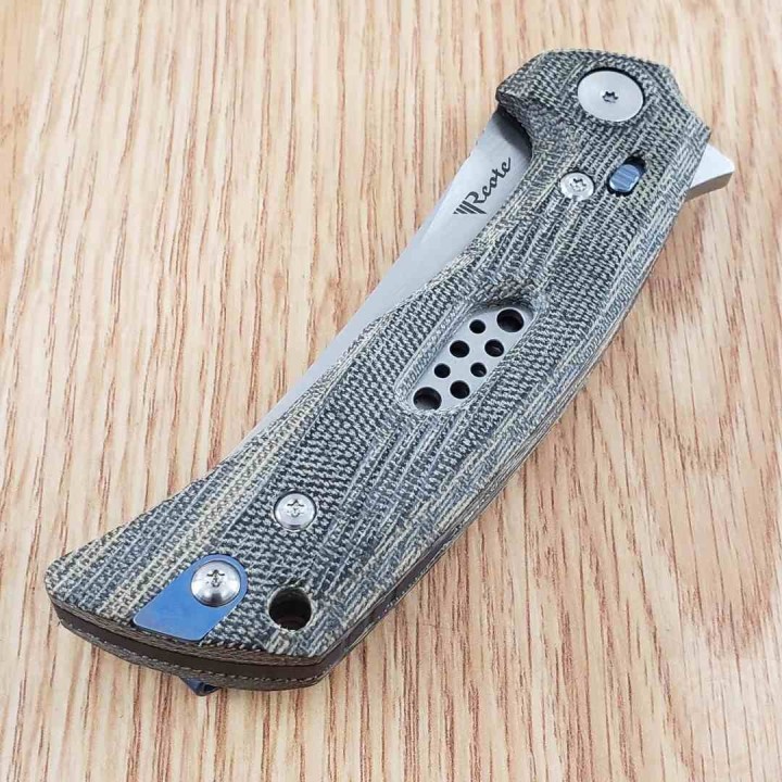 Couteau Reate PL-7 Pivot Lock Lame Acier Nitro-V Manche Micarta Green/Black KIVT REA192 - Livraison Gratuite