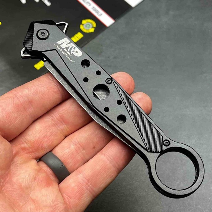 Couteau Tactical Smith&Wesson M&P Lame Acier Inox Poignée Aluminium Noir Linerlock Clip SWP1105621 - Livraison Gratuite