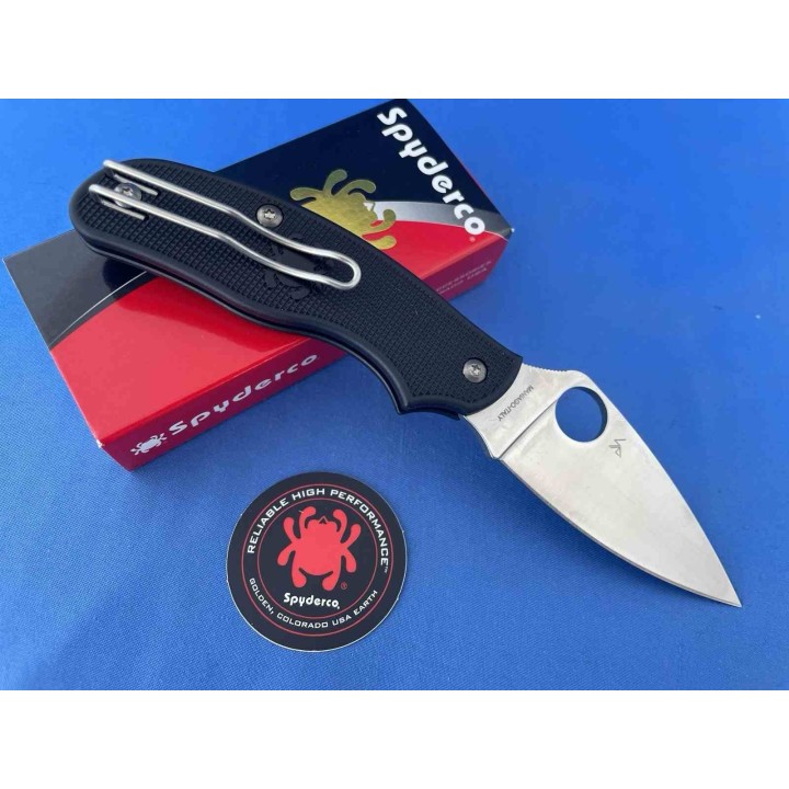 Couteau Spyderco Metropolitan Lightweight Lame Satinée M398 Manche FRN Noir Italy SC213PBK - Livraison Gratuite