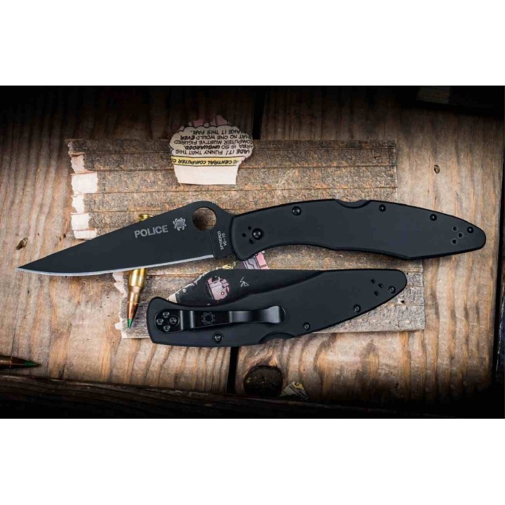 Couteau Spyderco Police Black Lame Acier VG10 Manche Acier Inox Noir Lockback Made Japan SC07BKP - Livraison Gratuite