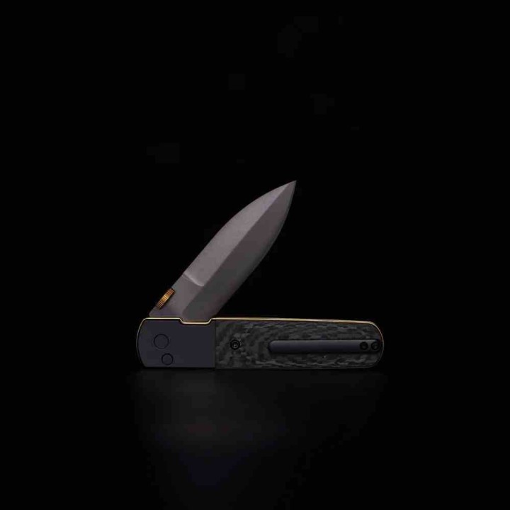 Couteau CJRB Perfect Locust Lame Acier S90V Manche Titane/FCarbone Button Lock Kivt J1951GBCF1 - Livraison Gratuite