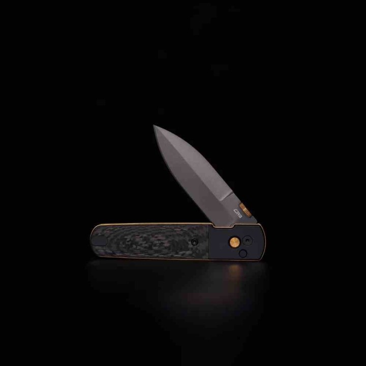 Couteau CJRB Perfect Locust Lame Acier S90V Manche Titane/FCarbone Button Lock Kivt J1951GBCF1 - Livraison Gratuite