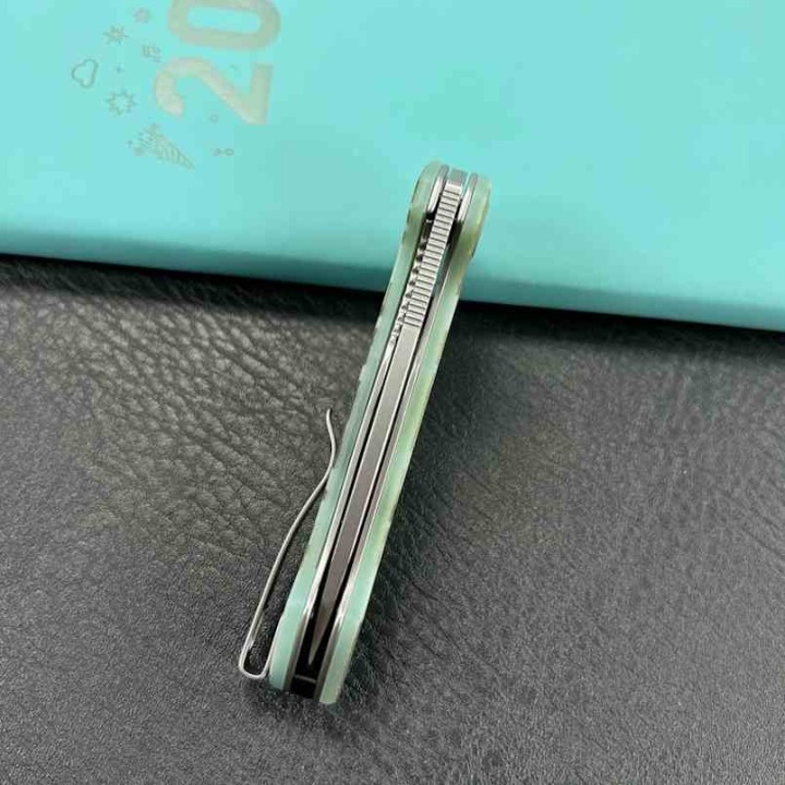 Couteau Kubey Dugu Lame Acier 14C28N Manche G10 Camo KIVT LinerLock KUB210H - Livraison Gratuite
