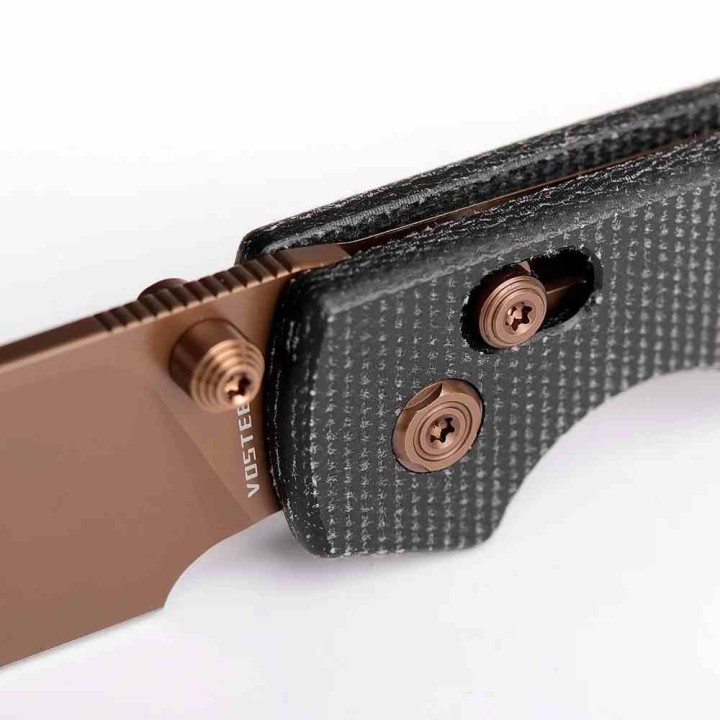 Couteau Vosteed Raccoon Lame Acier 14C28N Copper Dune Manche Micarta Crossbar Lock Ikbs VOSA0539 - Livraison Gratuite