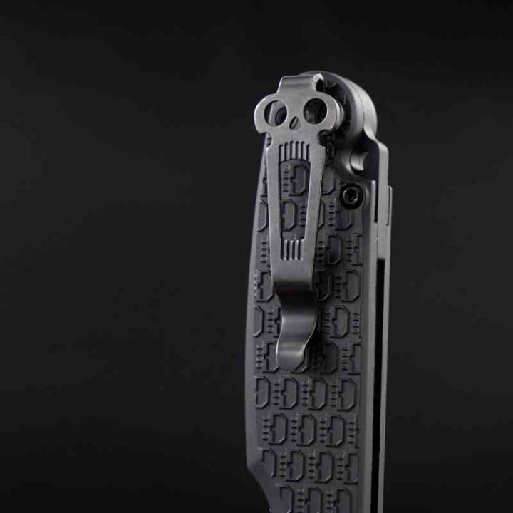Couteau Daggerr Leprechaun Lame Acier 8Cr14MoV Blk Manche FRN Black Linerlock DGRLPMBKBW - Livraison Gratuite