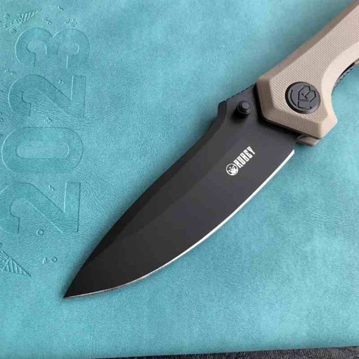 Couteau Kubey Ruckus Lame Acier AUS-10 Blk Manche Tan G10 IKBS Linerlock Clip KUB314K - Livraison Gratuite