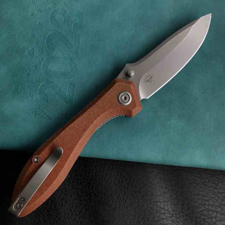 Couteau Kubey Ruckus Lame Acier AUS-10 SW Manche Tan Micarta IKBS Linerlock Clip KUB314M - Livraison Gratuite