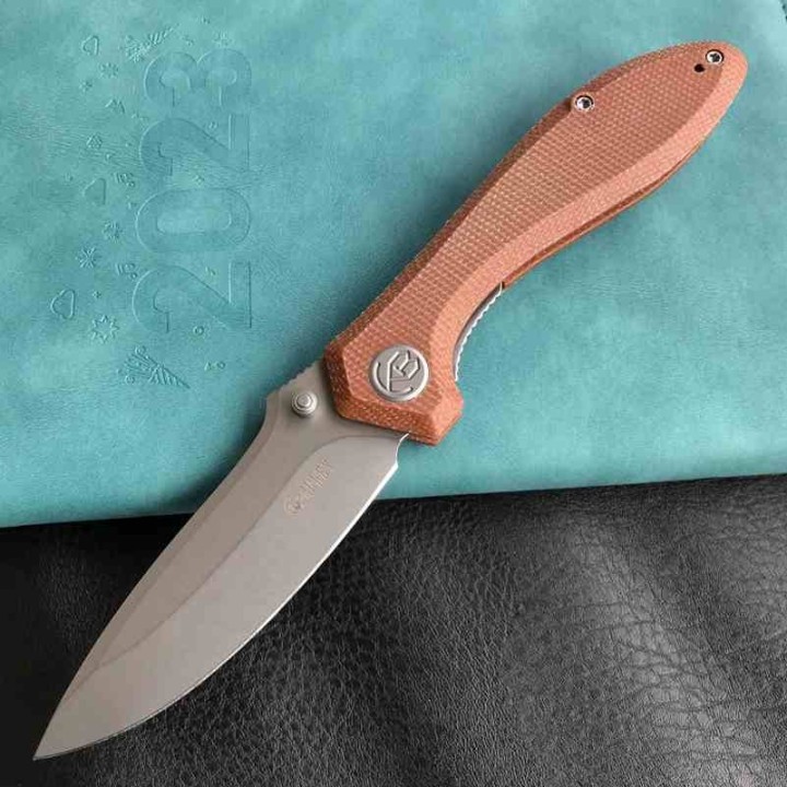 Couteau Kubey Ruckus Lame Acier AUS-10 SW Manche Tan Micarta IKBS Linerlock Clip KUB314M - Livraison Gratuite