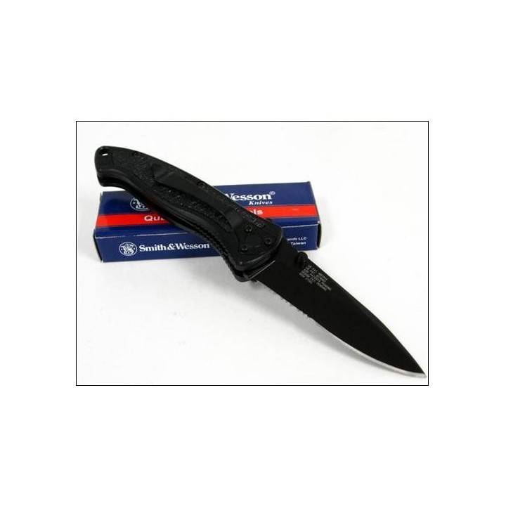 Couteau SMITH&WESSON SWAT S&W Black ASSISTED Opening A/O Acier 4034 SWATMBS - Livraison Gratuite