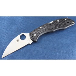 Couteau Spyderco Delica 4 Wharncliffe Lame Acier VG-10 Manche FRN Lockback Made Japan SC11FPWCBK - Livraison Gratuite