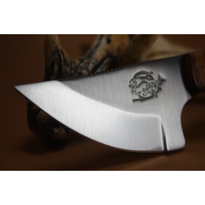 Couteau de Chasse Skinner Fox N Hound Manche Bois et Bois de Cerf Acier Carbone FH620 - Livraison Gratuite