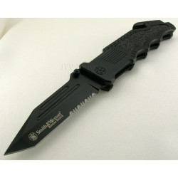 Couteau Smith&Wesson Border Guard Tanto Lame Acier 7Cr17 Serrat Coupe Ceintures Brise Vitres SWBG2TS - Livraison Gratuite