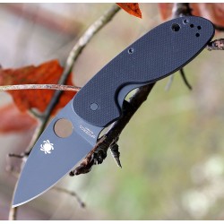 Couteau Spyderco Efficient Black Lame Acier 8Cr13MoV Black Manche G-10 SC216GPBBK - Livraison Gratuite