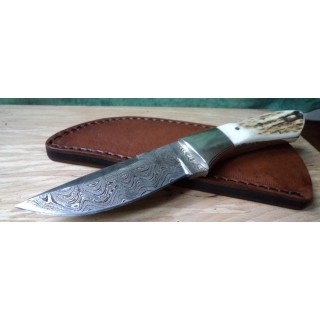 Couteau Lame Damas 176 Couches Manche Bois de Cerf Etui Cuir  DM1050SG - Livraison Gratuite