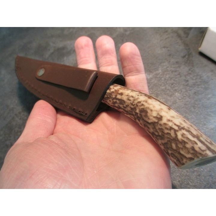 Skinner Couteau de Chasse Hunter Acier Carbone Manche Bois de Cerf Etui Cuir SS7018 - Livraison Gratuite