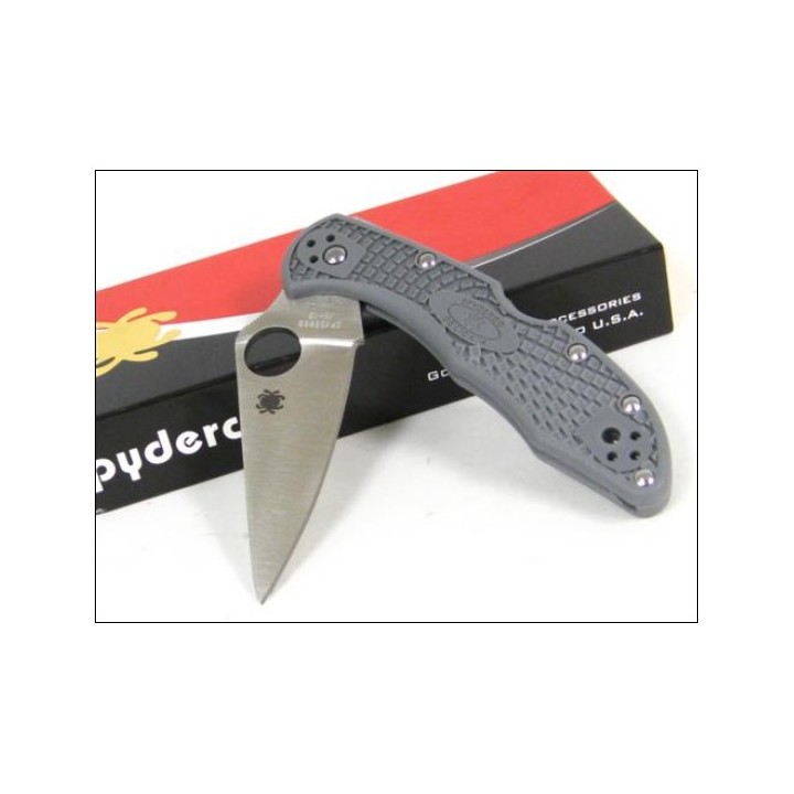 Couteau Spyderco Delica Gray handles Acier VG-10 Manche FRN Made In Japan SC11FPGY - Livraison Gratuite 