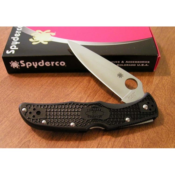 Couteau Spyderco Endura Flat Ground Acier VG-10 Manche FRN Made In Japan SC10FPBK - Livraison Gratuite