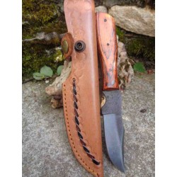 Couteau Bushcraft Skinner Lame de Scie Manche Bois Etui CUir Fabrication Artisanale SM0016 - Livraison Gratuite