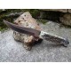 Couteau de Chasse Skinner Lame Acier 440 Manche Résine Etui Nylon Frost Cutlery FSW602SBR - Livraison Gratuite