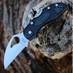 Couteau Spyderco Byrd Robin 2 Lightweight Lame Acier 8Cr13MoV Wharncliffe Manche FRN Lockback BY10PBKWC2 - Livraison Gratuite