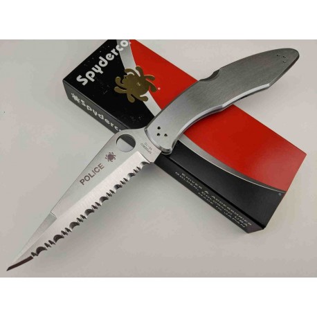 Couteau SPYDERCO POLICE Serrated Lame Acier VG10 Manche Acier Lockback Made Japan SC7S - Livraison Gratuite