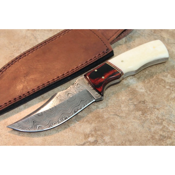 Couteau de Chasse Lame Damas 258 Couches Manche Os & Bois Etui Cuir DM1078 - Livraison Gratuite