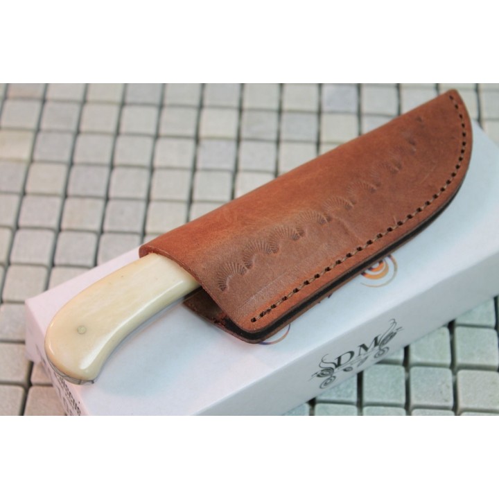 Couteau de Chasse Skinner  Lame Damas 258 Couches Manche Os Etui Cuir DM1080BO - Livraison Gratuite