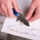 Couteau Vosteed Mini Nightshade Blue Lame Acier 14C28N Satin Manche Alu Crossbar Lock IKBS VOSA0216 - Livraison Gratuite