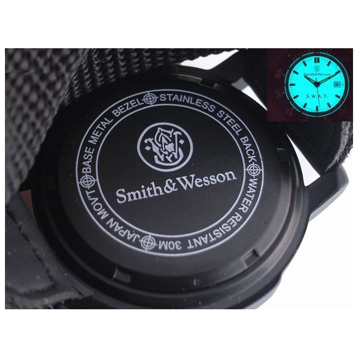 MONTRE SMITH&WESSON POMPIER US WATCH SWW455F