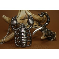 COUTEAU DE COU SCORPION - Scorpion Knives New Cast Metal Neck Knife & Chain M3390