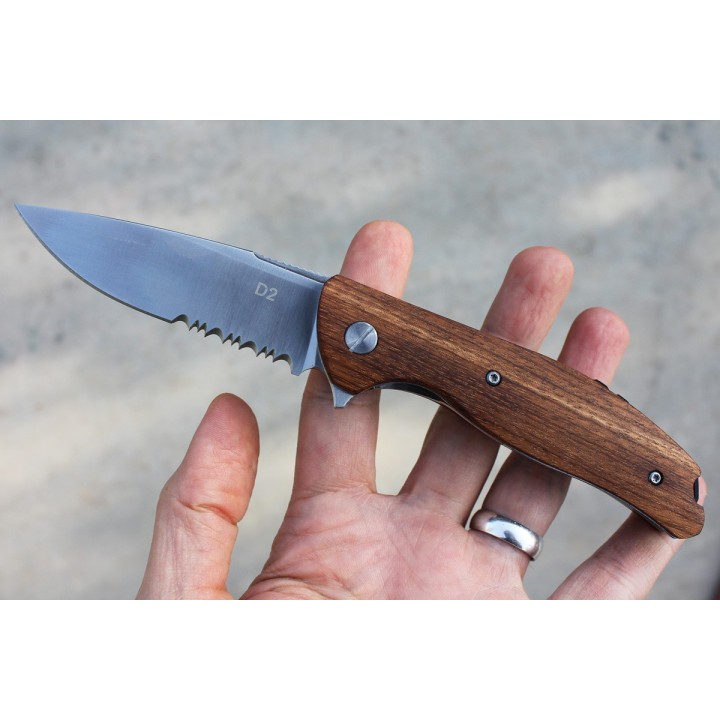 Couteau Roper Knives Lame Acier D2 Part Serr Manche Bois Linerlock Clip RP0035ZW - Livraison Gratuite