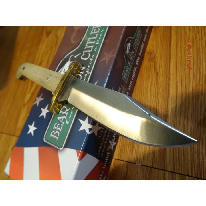 Couteau Bear & Son Baby Bowie Lame Acier 440  Manche Os Etui Cuir Made In USA BCWSB0012 - Livraison Gratuite