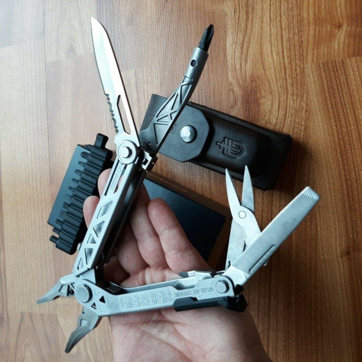 Pince Multifonctions Gerber Center Drive Plus Bit Etui Cuir Made USA G1417 - Livraison Gratuite