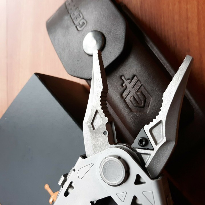 Pince Multifonctions Gerber Center Drive Plus Bit Etui Cuir Made USA G1417 - Livraison Gratuite