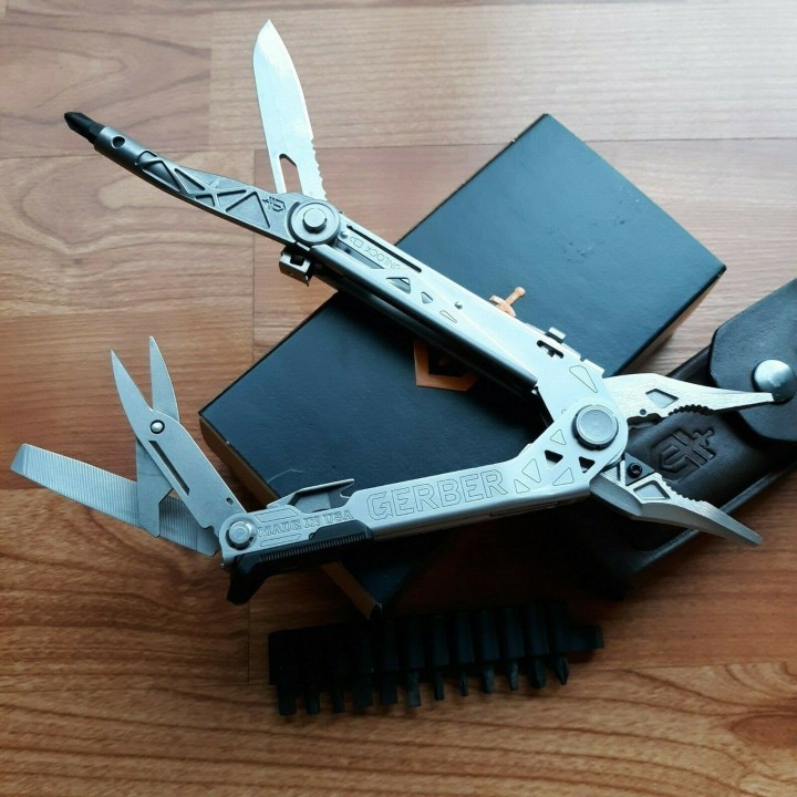 Pince Multifonctions Gerber Center Drive Plus Bit Etui Cuir Made USA G1417 - Livraison Gratuite