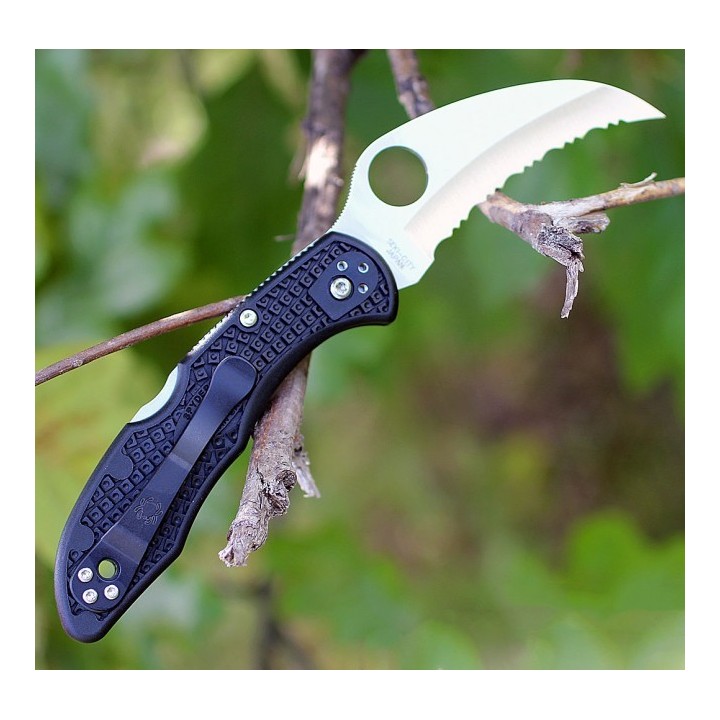 SC106SBK2 Spyderco Tasman Salt 2 FRN Black Handle H-1 Serrated Blade Made Japan - Livraison Gratuite