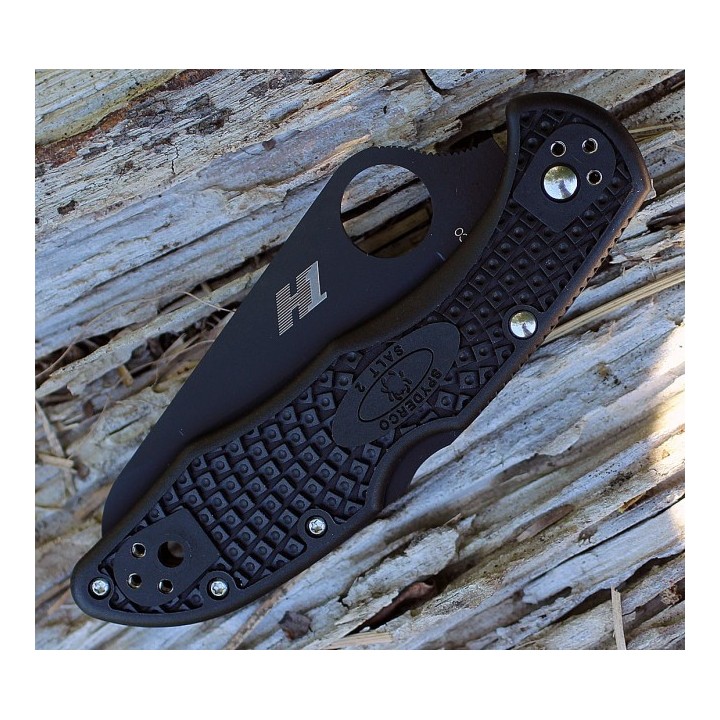 Couteau Spyderco Salt 2 Lightweight Lame Acier H1 Serrated Manche FRN Lockback Made Japan SC88SBBK2 - Livraison Gratuite