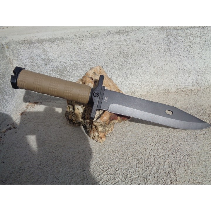 Couteau de Combat Lame Acier 3Cr13 Manche Abs Tan Etui Nylon CBR370 - Livraison Gratuite