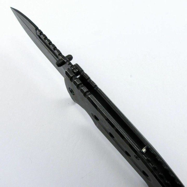 Couteau Tac Force Camo Predator A/O Lame Acier Inox Manche Acier Linerlock Clip TF921CD - Livraison Gratuite