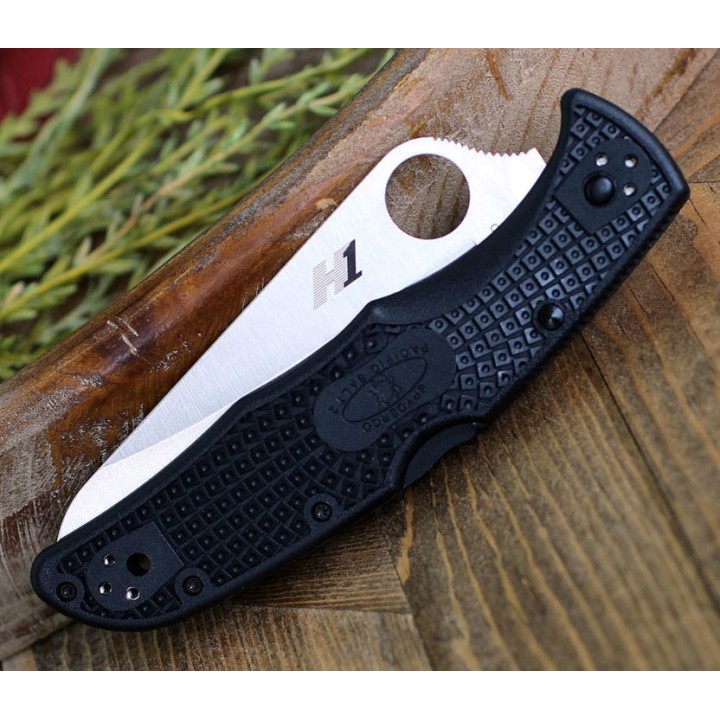 Couteau Spyderco Pacific Salt 2 Lame Acier H1 Serratd Manche FRN Lockback Japan SC91SBK2 - Livraison Gratuite