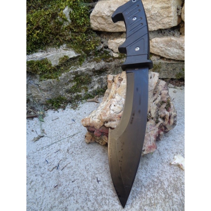 Couteau Kukri Bowie Frost Cutlery Lame Acier 3Cr13 Manche Abs Etui Nylon FTX25B - Livraison Gratuite