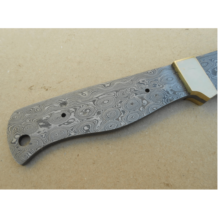 Lame A Customiser Bushcraft Damas 256 Couches Couteau de Chasse BL125D - Livraison Gratuite